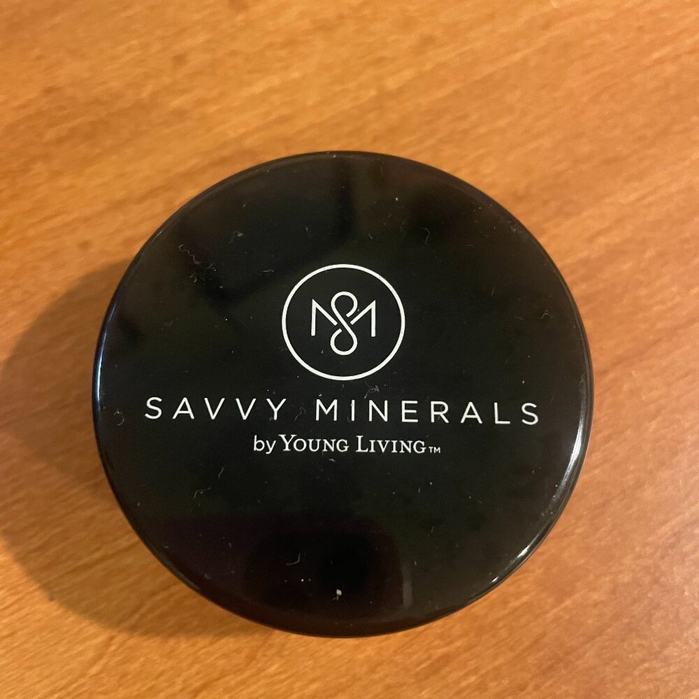 Savvy Minerals by Young Living Warm #2 Powdered Foundation